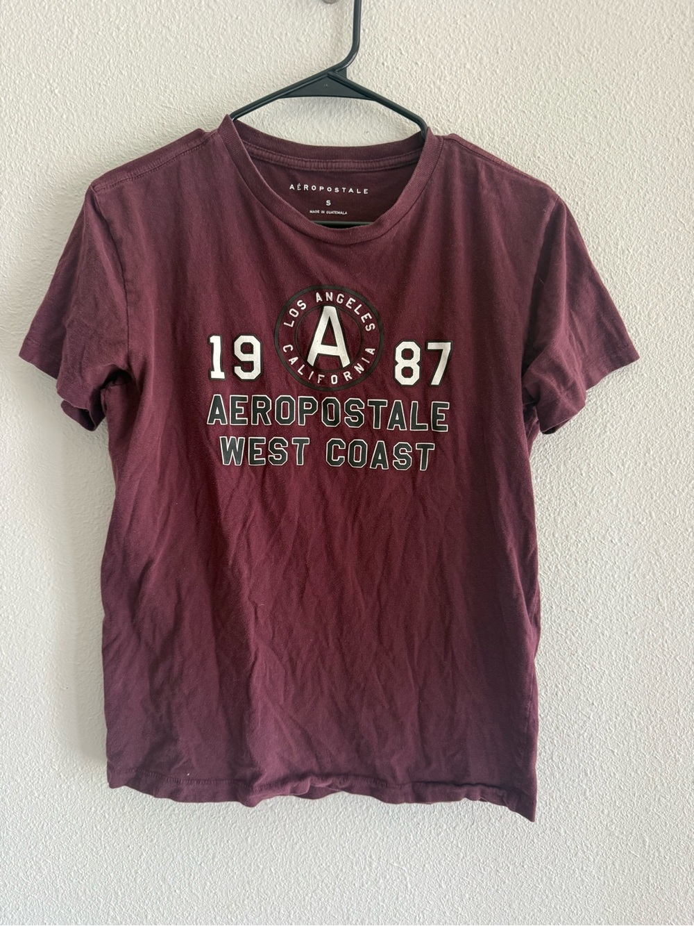 Aeropostale women Maroon Graphic '1987 Los Angeles' Tee